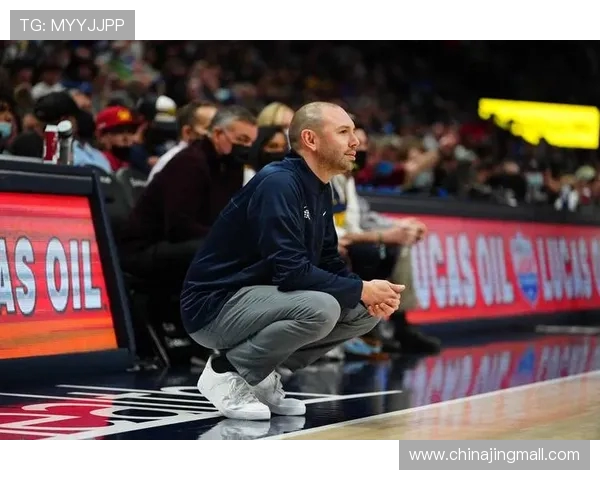 小阿德尔曼赞库里最后时刻三分绝技无人能及的精彩表现